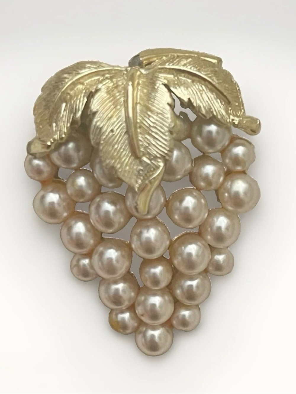 Vintage Grape Cluster Brooch Pin Faux Pearl  Gold Tone Leaves 1.5” Fruit Jewelry